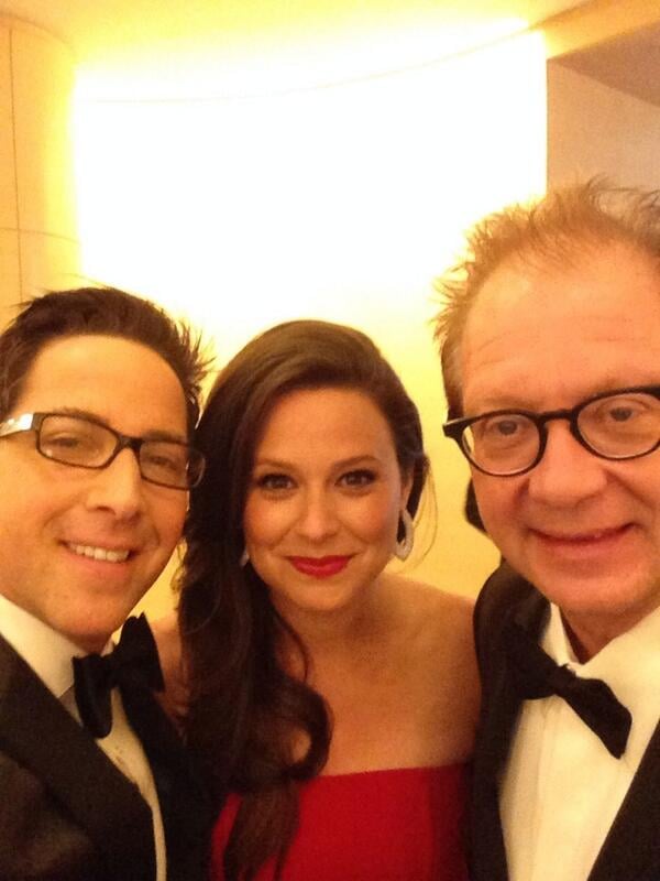 Dan caught up with his Scandal costars Katie Lowes and Jeff Perry before the big dinner. 
Source: Twitter user danbucatinsky