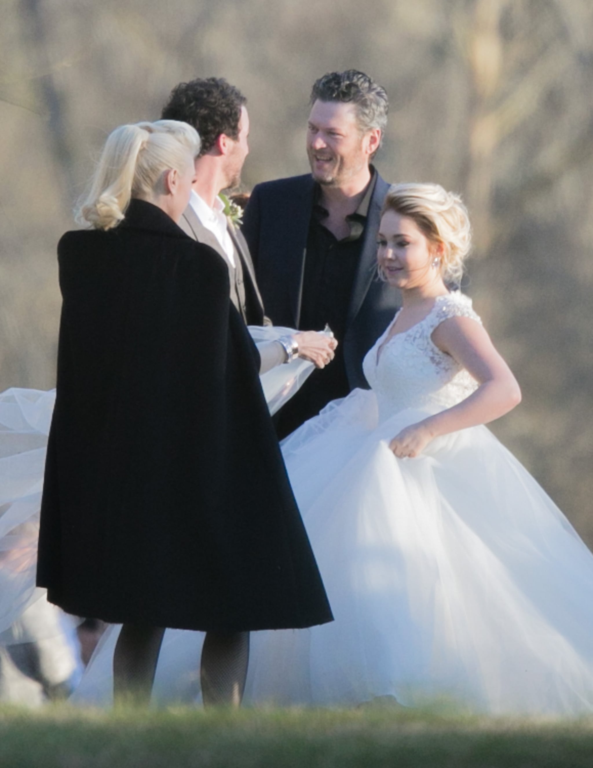 Celebrity Entertainment Gwen Stefani And Blake Shelton Take On A Tennessee Wedding Together Popsugar Celebrity Photo 7