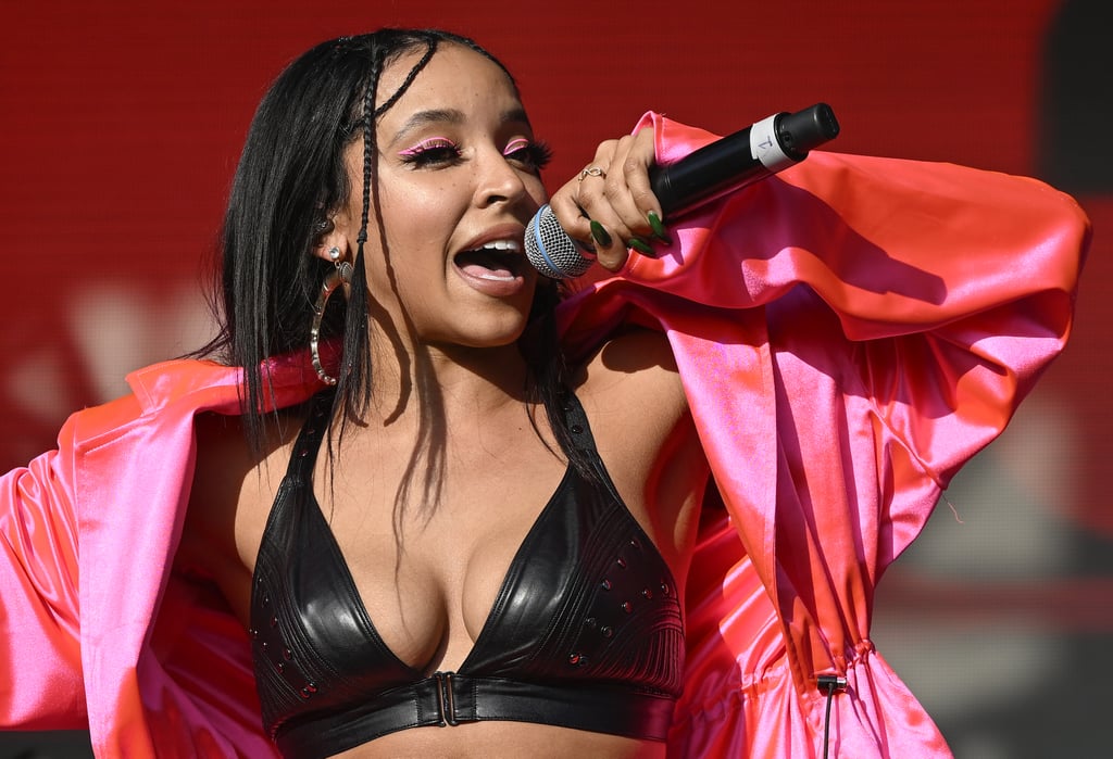 Tinashe Wears a Leather Bra and Hot-Pink Set on Stage