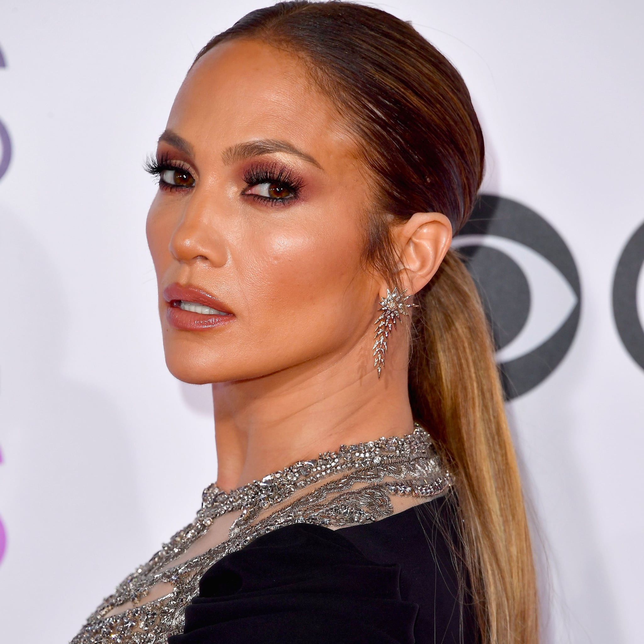 Jennifer Lopez Hair Makeup At Peoples Choice Awards 2017