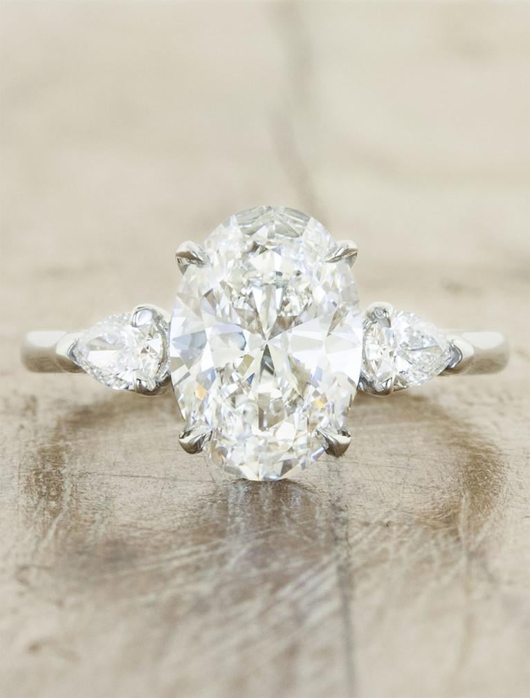 Ken & Dana Design Hetty Classic 3-Stone Engagement Ring