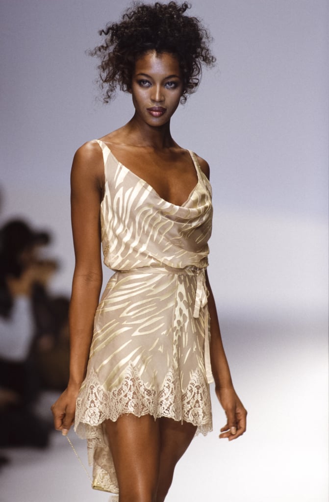 Naomi Campbell During the Valentino show in Paris 1996 | Naomi Campbell ...