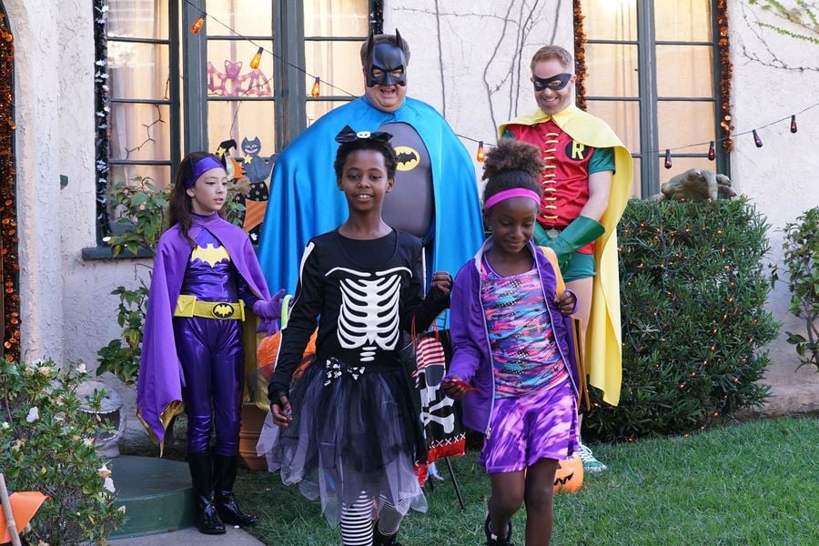 Modern Family Halloween Episode 2016 POPSUGAR Entertainment Photo 3