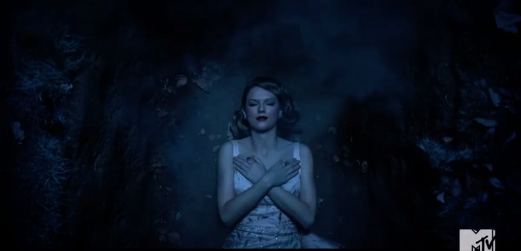 Taylor Swift's Style in "Look What You Made Me Do" Video