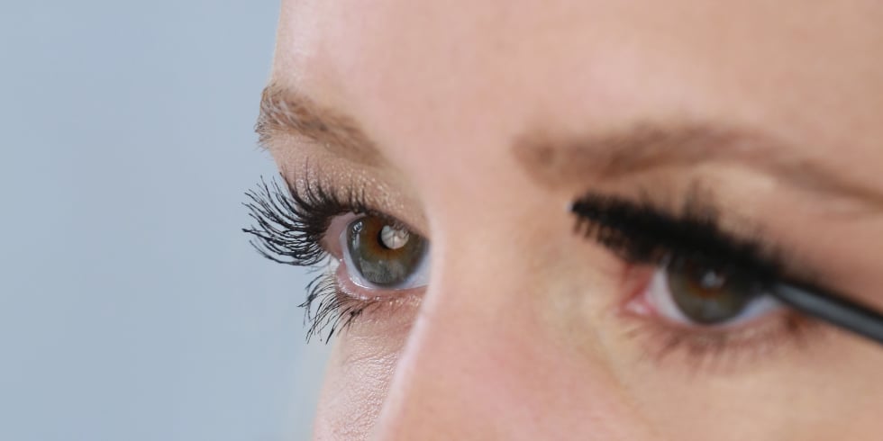 How to Apply Mascara | Video