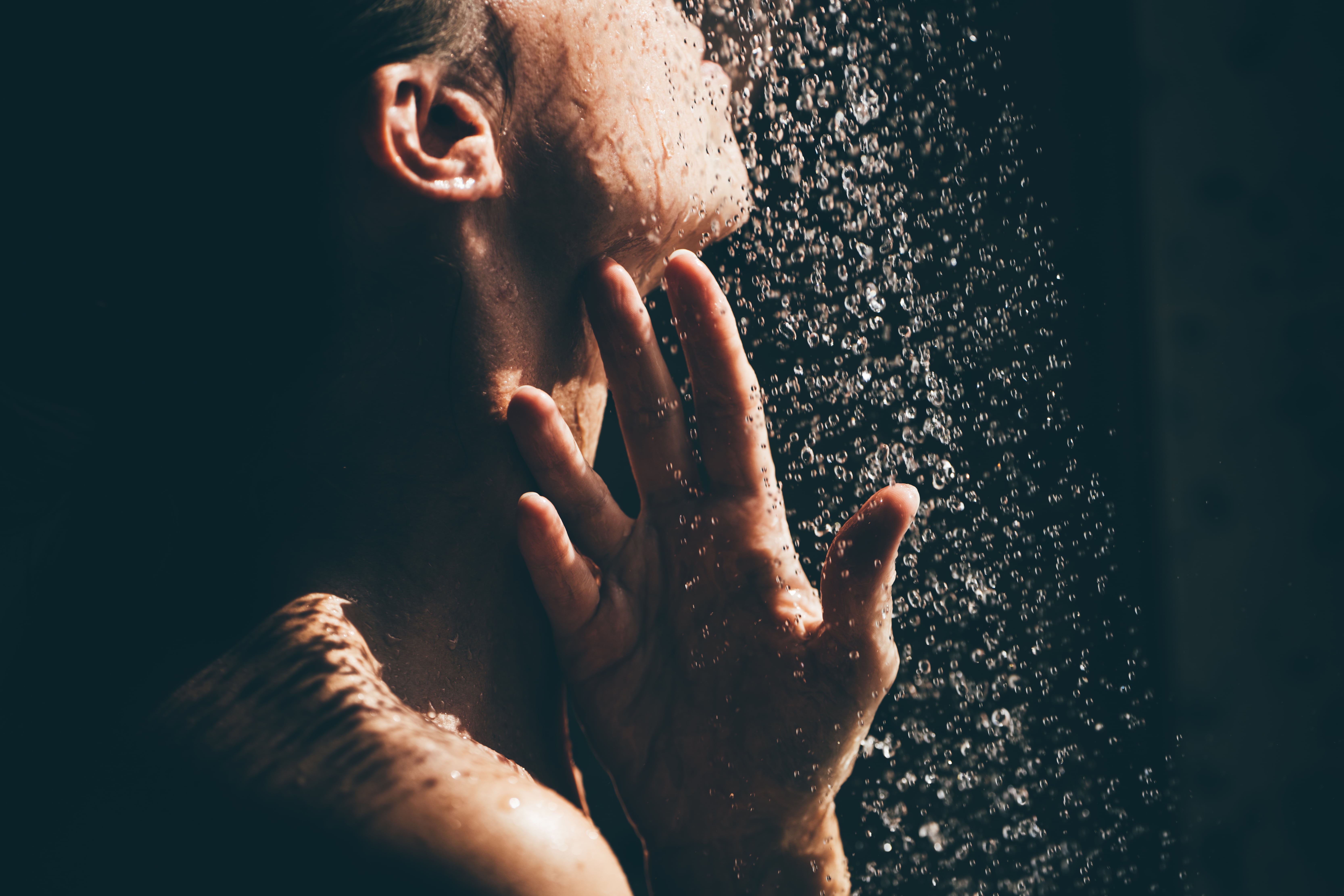 How to Masturbate in the Shower, According to Sex Experts | PS Sex