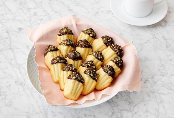 Madeleines With Orange Blossom Baking Kit