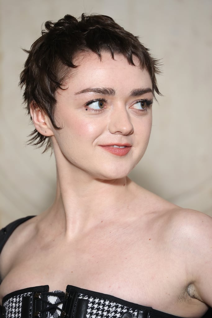 Maisie Williams's Micro Bangs at Paris Fashion Week | Photos