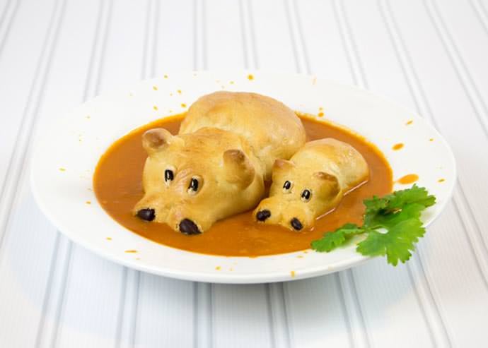 Pair your favorite soup with these adorable bread hippos!