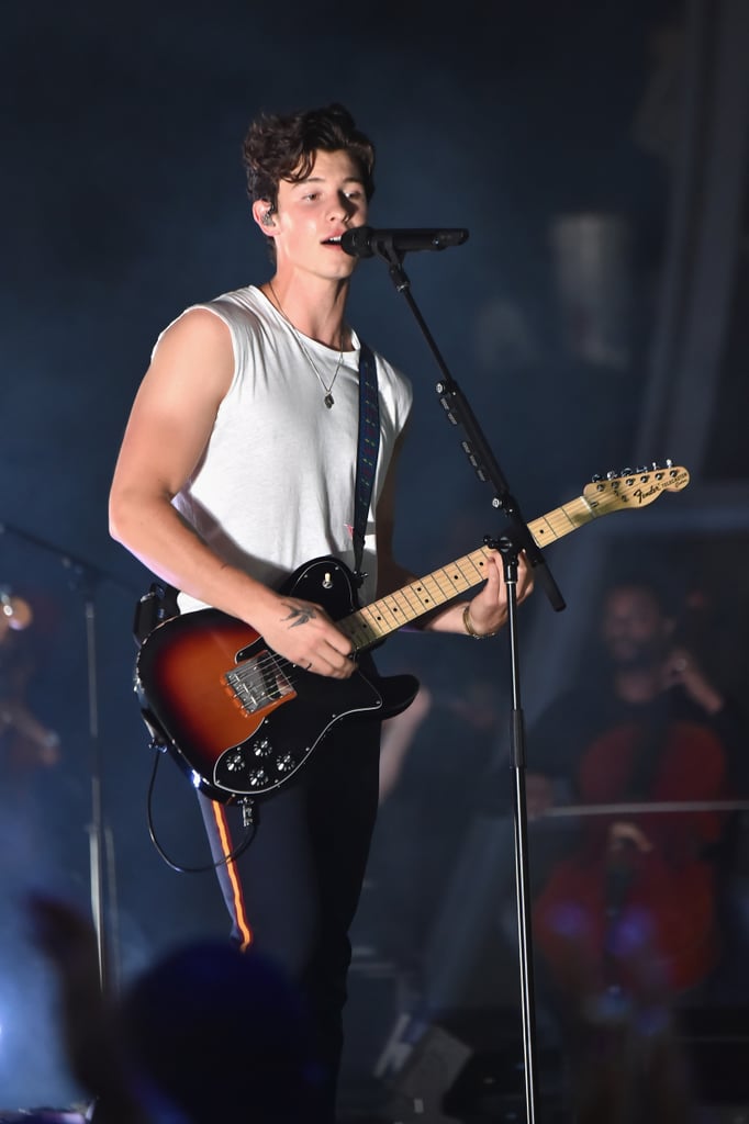 Shawn Mendes At The 2018 Mtv Vmas Popsugar Celebrity