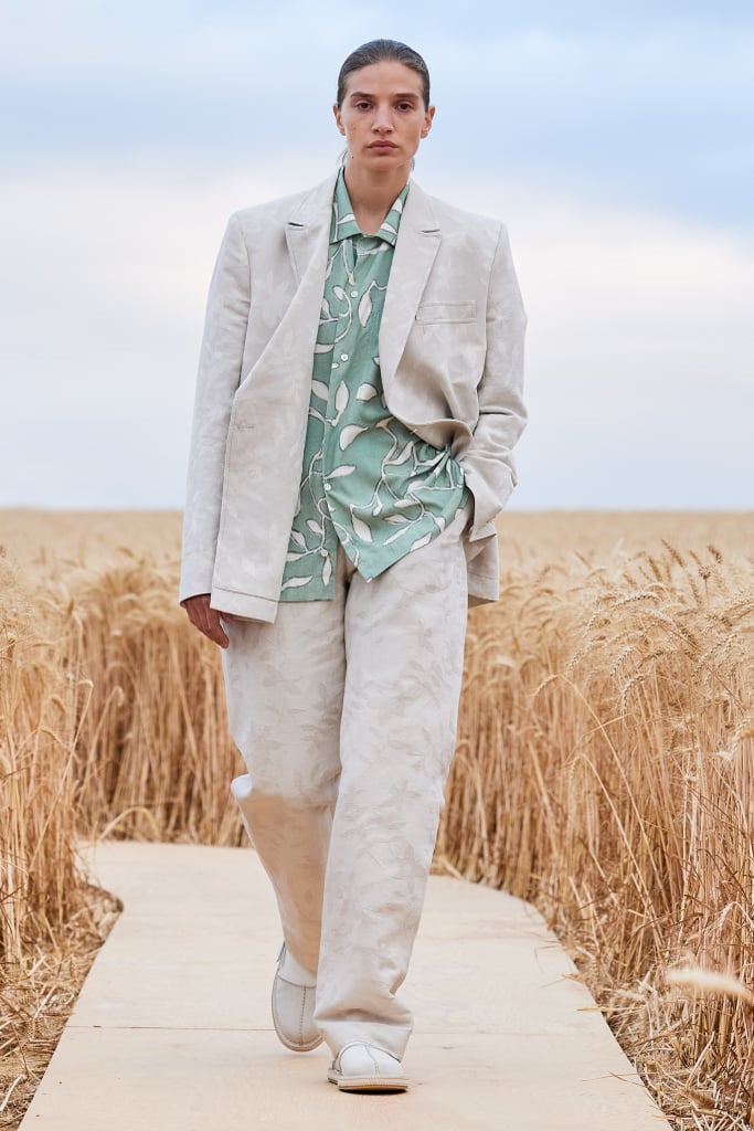 Jacquemus's Spring/Summer 2021 Show Was in a Wheat Field | POPSUGAR Fashion