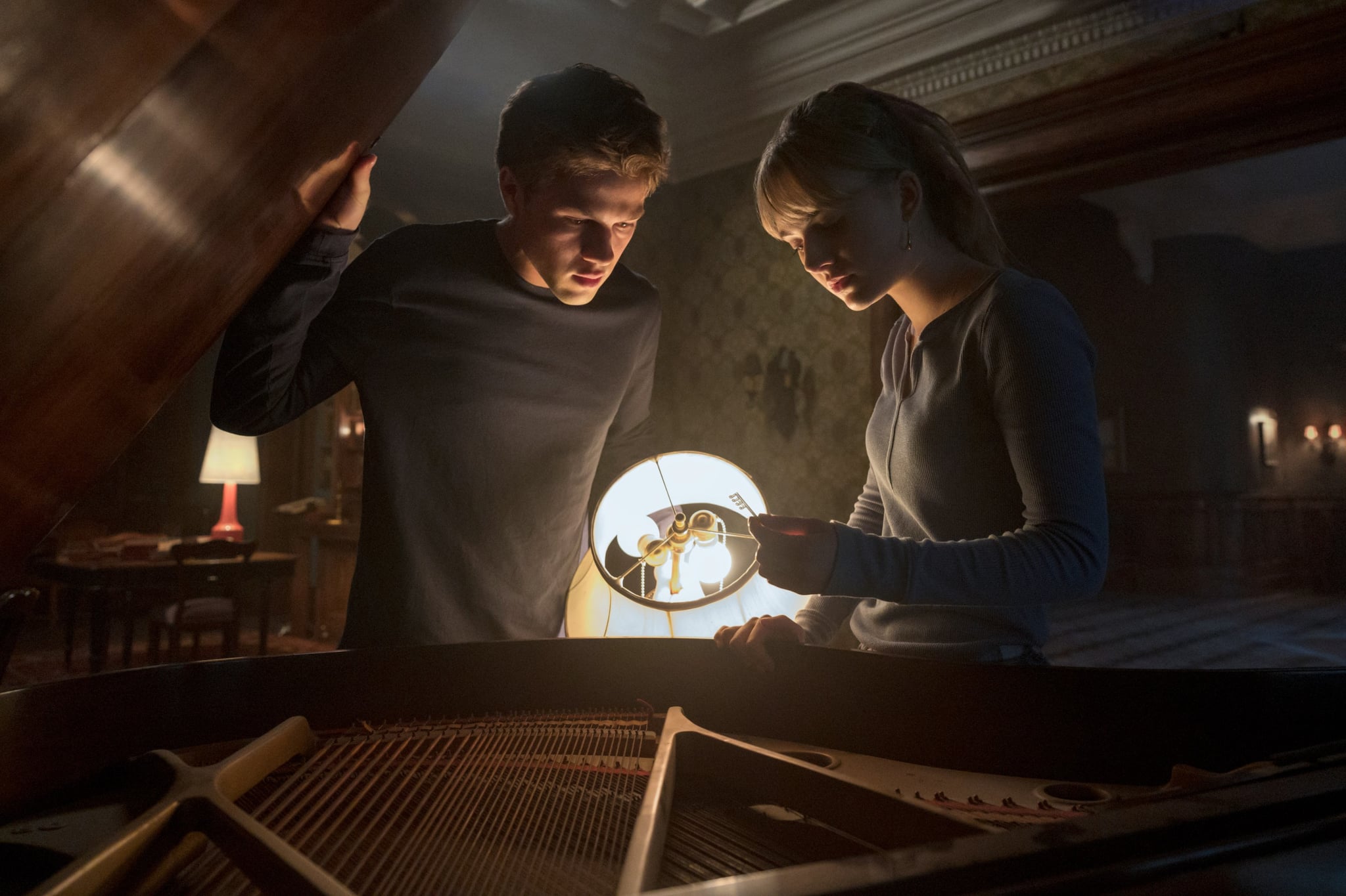 LOCKE & KEY, (aka LOCKE AND KEY), from left: Connor Jessup, Emilia Jones, Head Games, (Season 1, Episode 105, aired Feb. 7, 2020). photo: Christos Kalohoridis / Netflix / Courtesy: Everett Collection