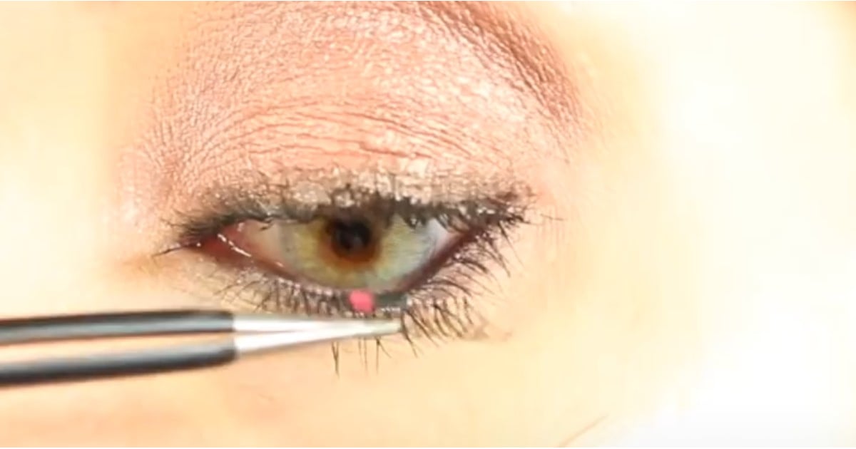 A Pair Of False Eyelashes With Magnets In Fashion