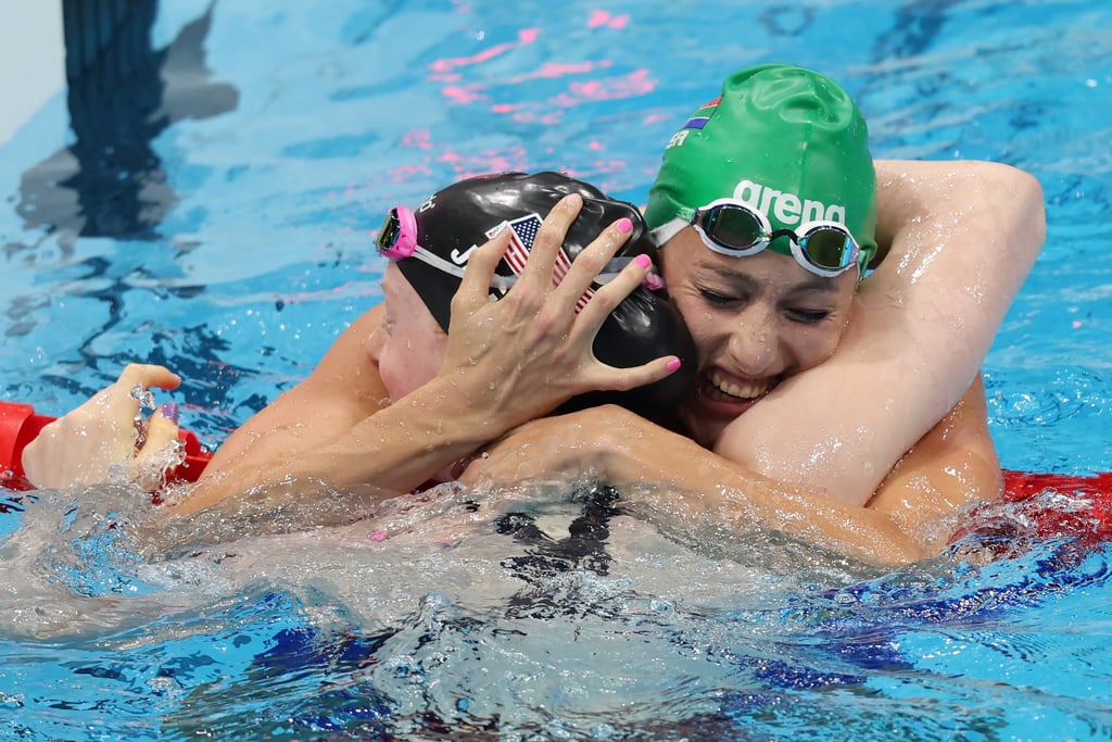 2021 Olympics: Team USA Lydia Jacoby & Team South Africa's Tatjana Schoenmaker's Post-Race Hug