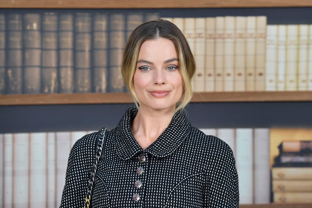 Margot Robbie's Negative Space Eyeliner at the Chanel Show