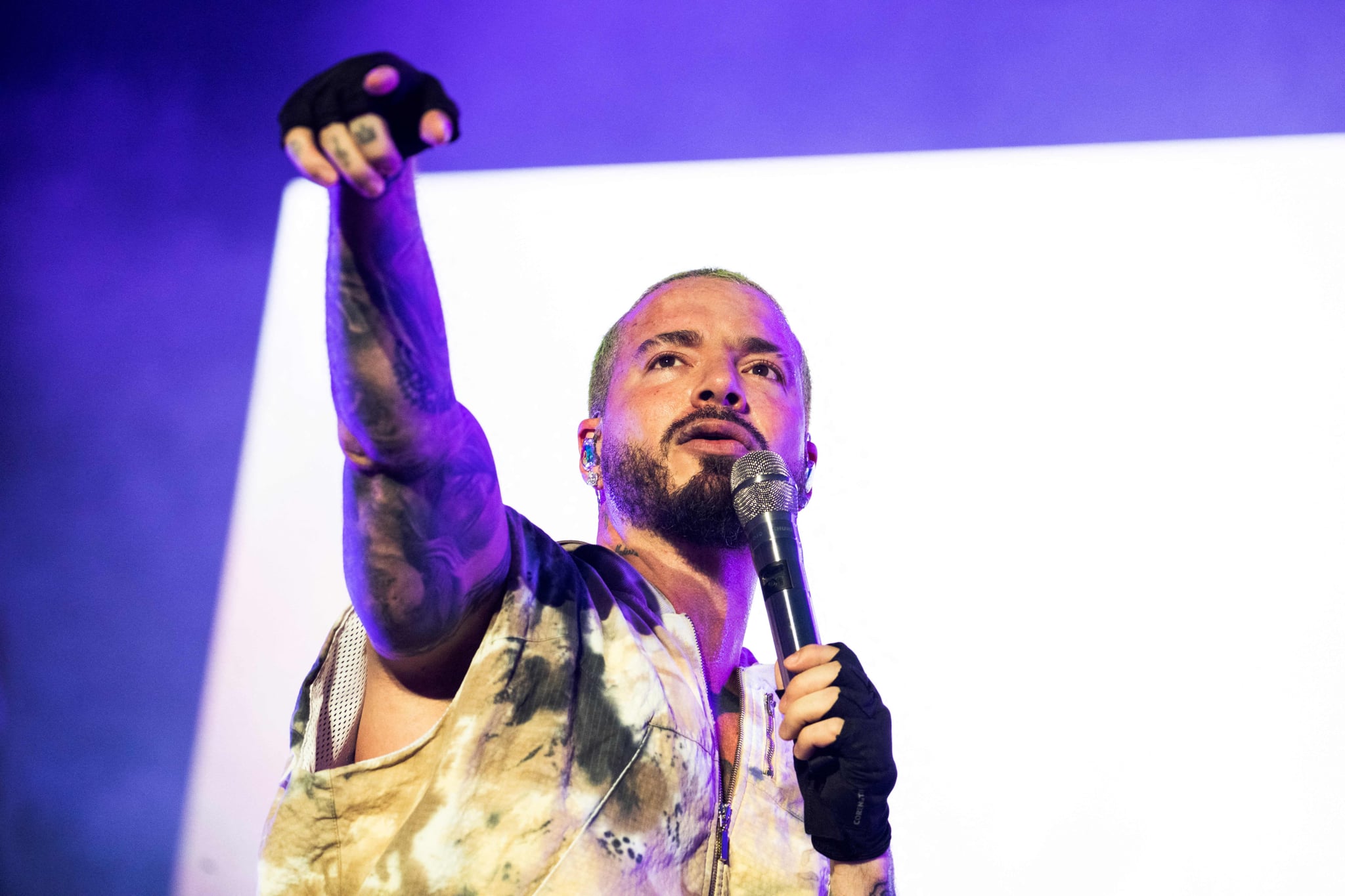 Colombian singer Jose Alvaro Osorio Balvin aka J Balvin performs during the 25th edition of the Solidays Music Festival at the Hippodrome de Longchamp race course, in Paris on June 24, 2023. (Photo by Julie SEBADELHA / AFP) (Photo by JULIE SEBADELHA/AFP via Getty Images)