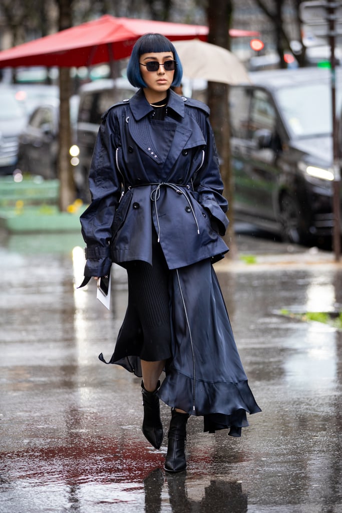 Pointed-Toe Black Boots and Head-to-Toe Navy Takes Some Intensity Out of the Matrix Vibe