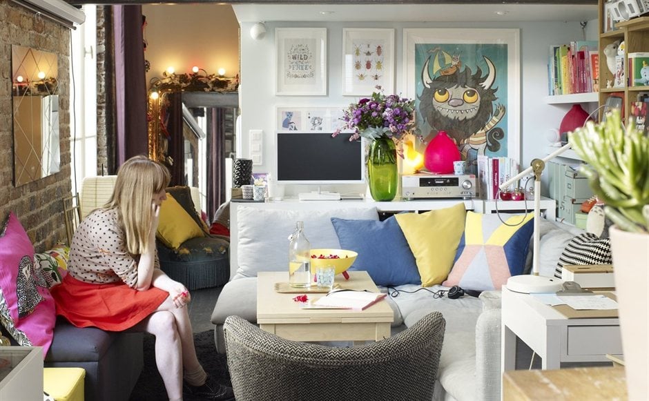 From art to throw pillows, Éléonore is always looking for stylish new ways to make the space feel happy.