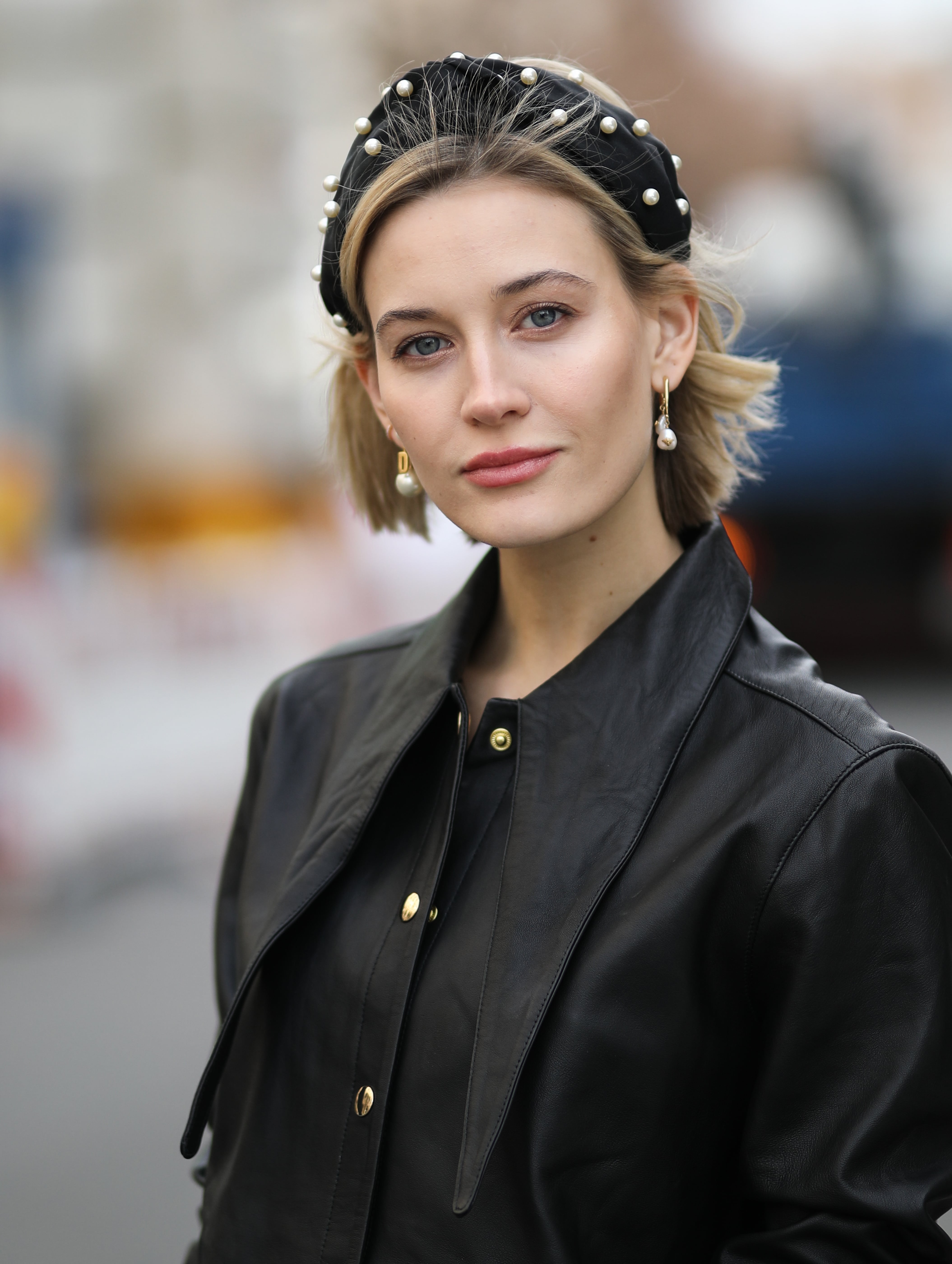 Velvet Headbands: A Must-Have Accessory for Festive Glamour