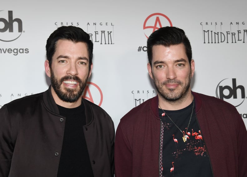 LAS VEGAS, NEVADA - JANUARY 19:  Television personalities Drew Scott (L) and Jonathan Scott attend the grand opening of 