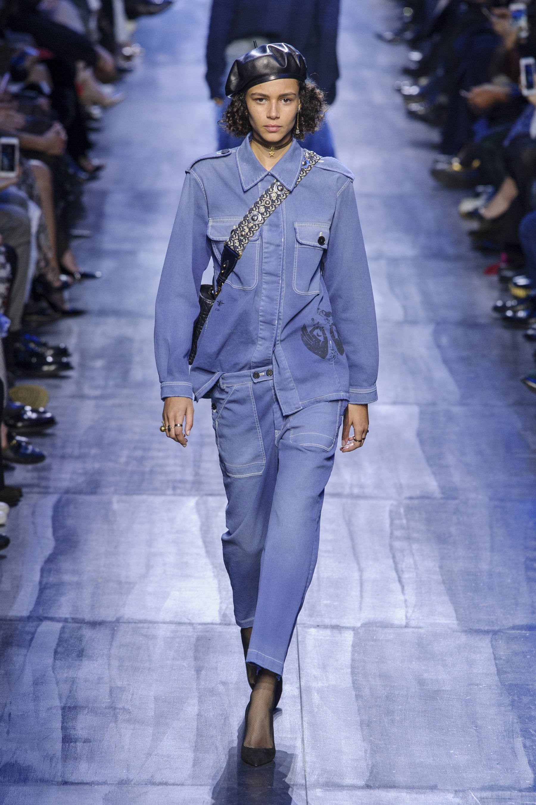 Dior Fall 2017 Runway Show Popsugar Fashion Uk Photo 31