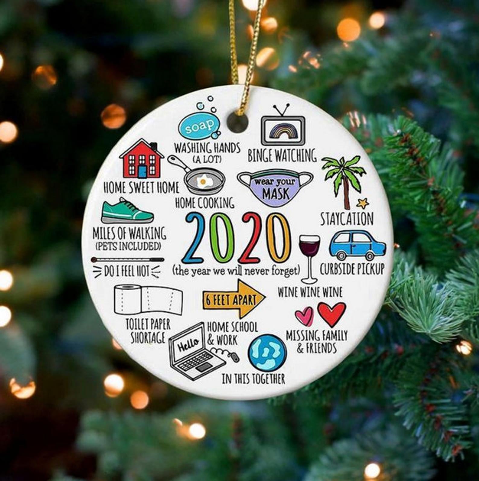 Novelty Toilet Paper Shaped 2020 Christmas Ornament Funny Holiday Keepsake with List of Quarantine Events