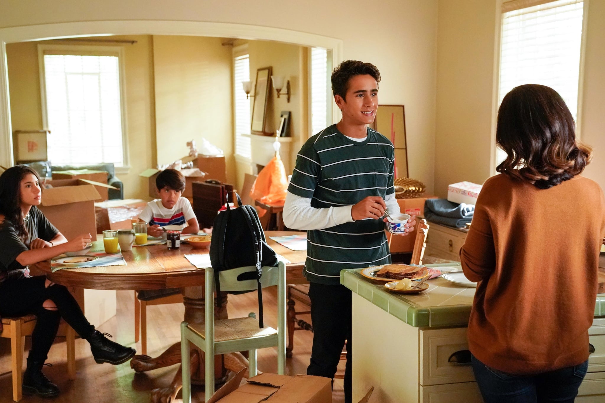 LOVE, VICTOR, (aka LOVE VICTOR), from left: Isabella Ferreira, Mateo Fernandez, Michael Cimino, Ana Ortiz, Welcome to Creekwood, (Season 1, ep. 101, aired June 19, 2020). photo: Mitchell Haaseth / Hulu / Courtesy Everett Collection