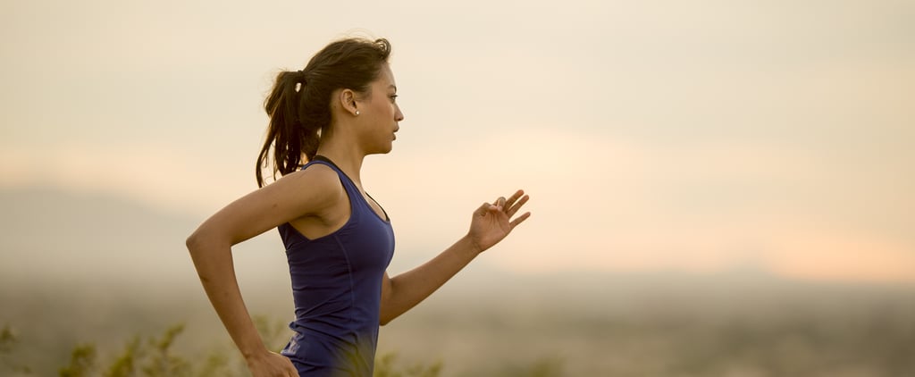 If Your Shoulders Get Tight and Cramped When You Run, Here's How a Doctor Says to Loosen Up