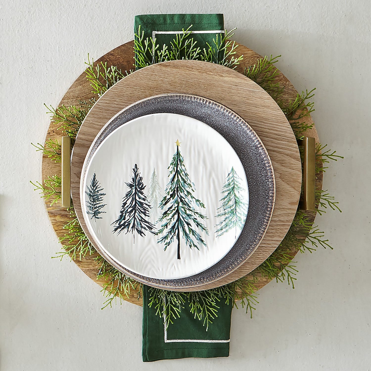 Pier 1 hotsell christmas plates