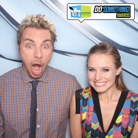 Photos of Kristen Bell and Dax Shepard Kissing