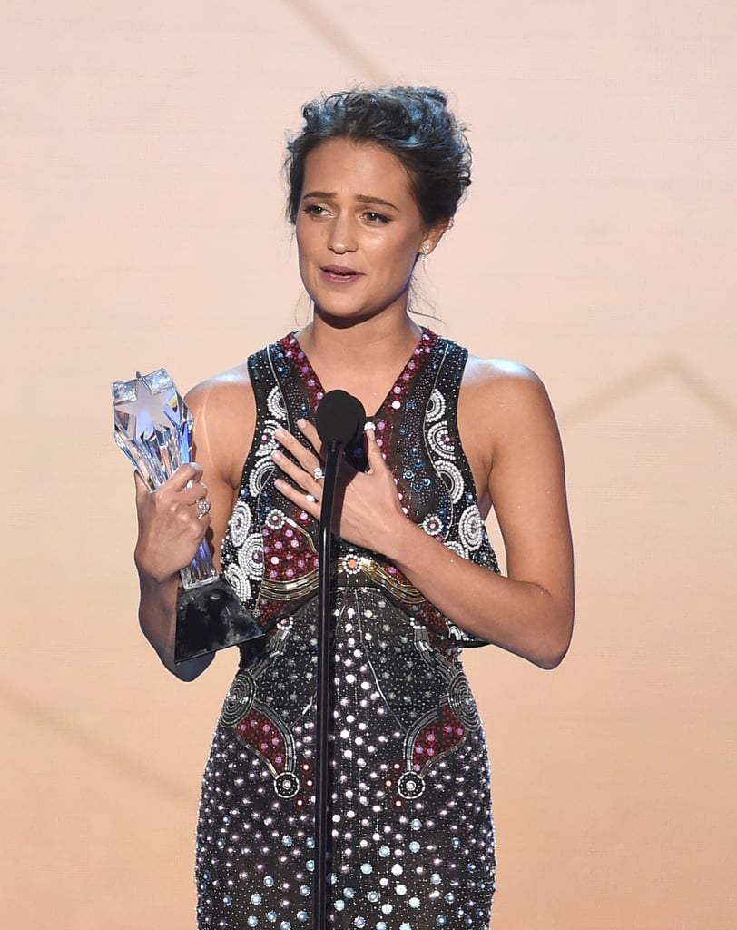 Alicia Vikander's Dress at Critics' Choice Awards 2016