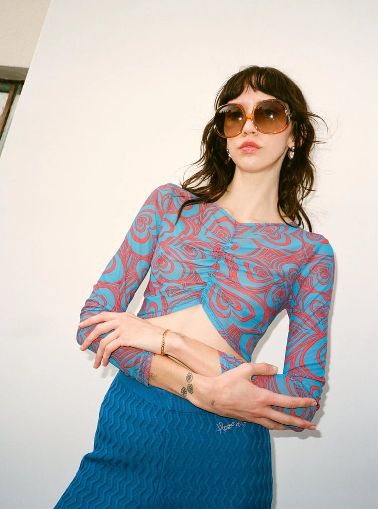 Baddie-Aesthetic Outfit Idea: Lisa Says Gah Elenor Crop Top