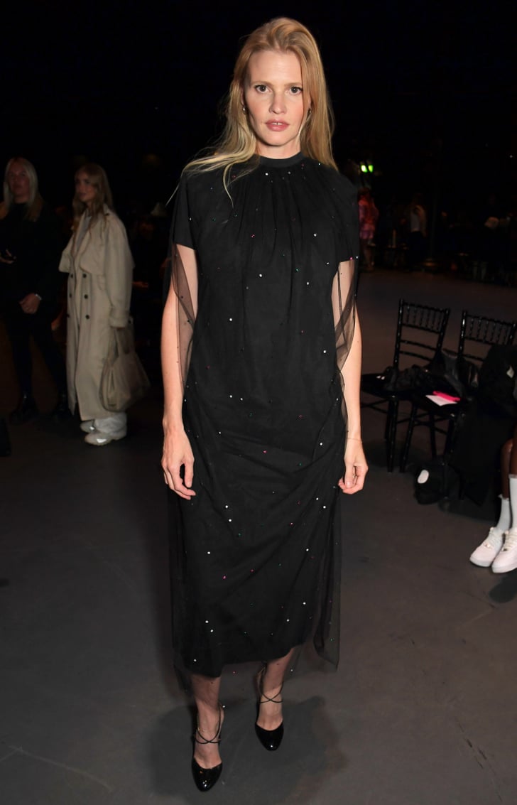 Lara Stone at the Christopher Kane 2023 Show | Celebrity Style in the ...