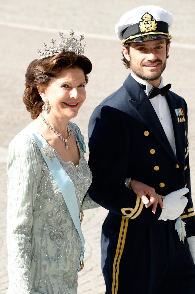 He escorted Queen Silvia at the wedding of his sister Princess Madeleine and Christopher O'Neill in June 2013.
