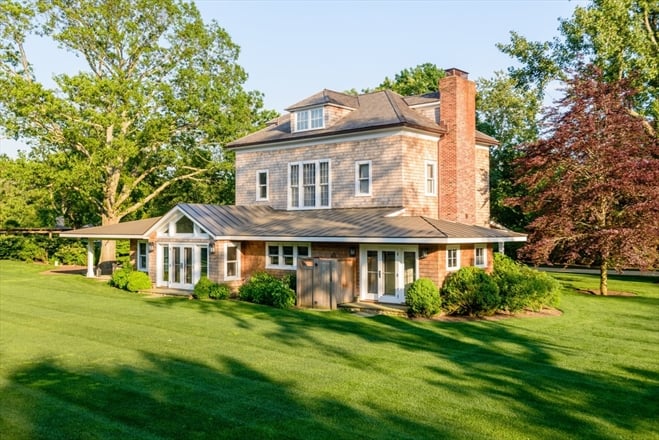 Matt Lauer Buys Hamptons House From Richard Gere