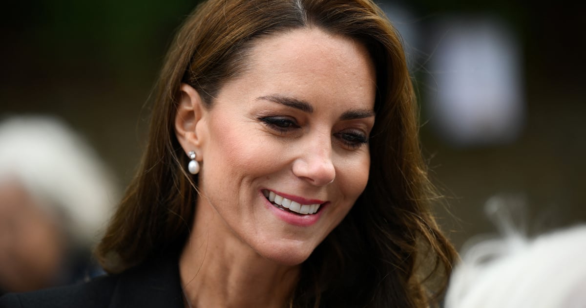 Kate Middleton Wears Princess Dianas Earrings Popsugar Fashion 