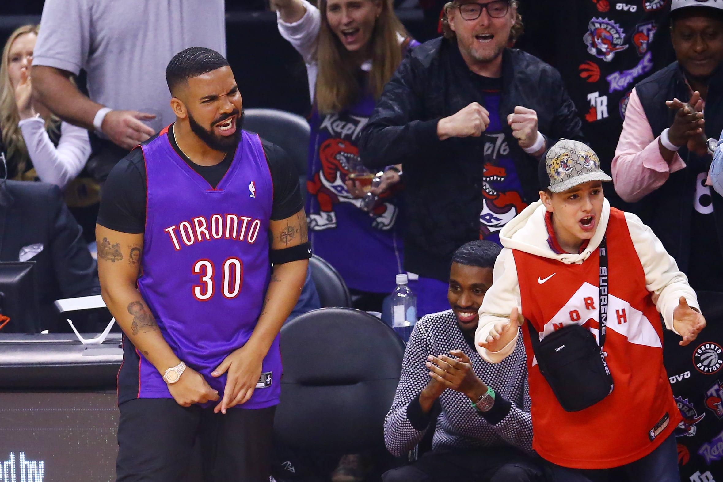 Drake on sale sweatshirt raptors