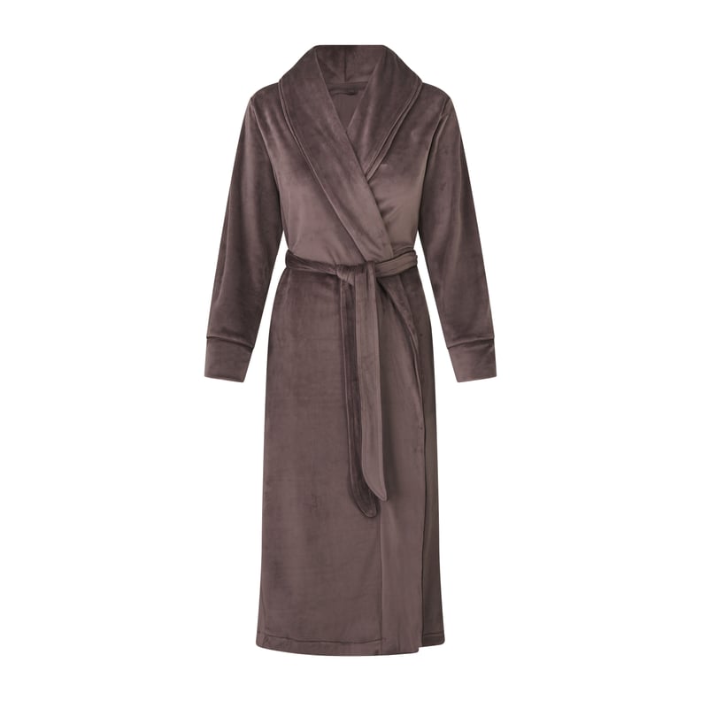 Kim Kardashian Skims Velour Long Robe in Amethyst