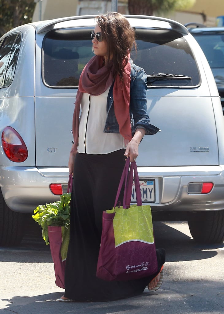 Mila Kunis Baby Bump Pictures April 2014