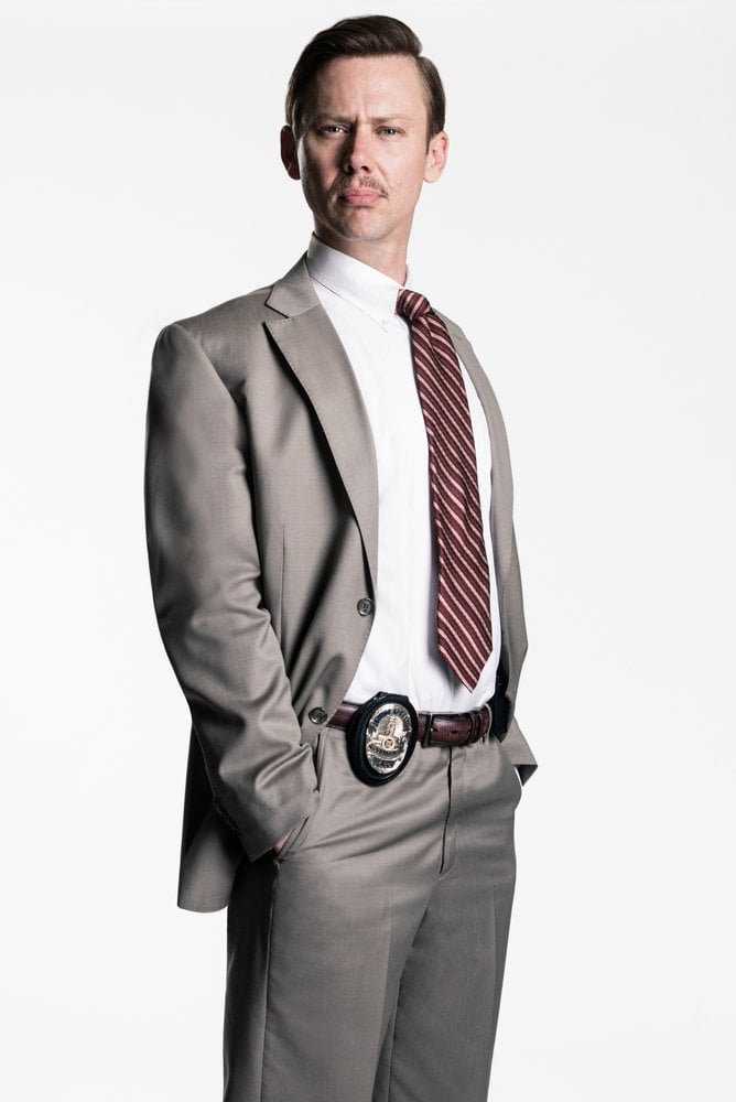 Jimmi Simpson as Detective Russell Poole