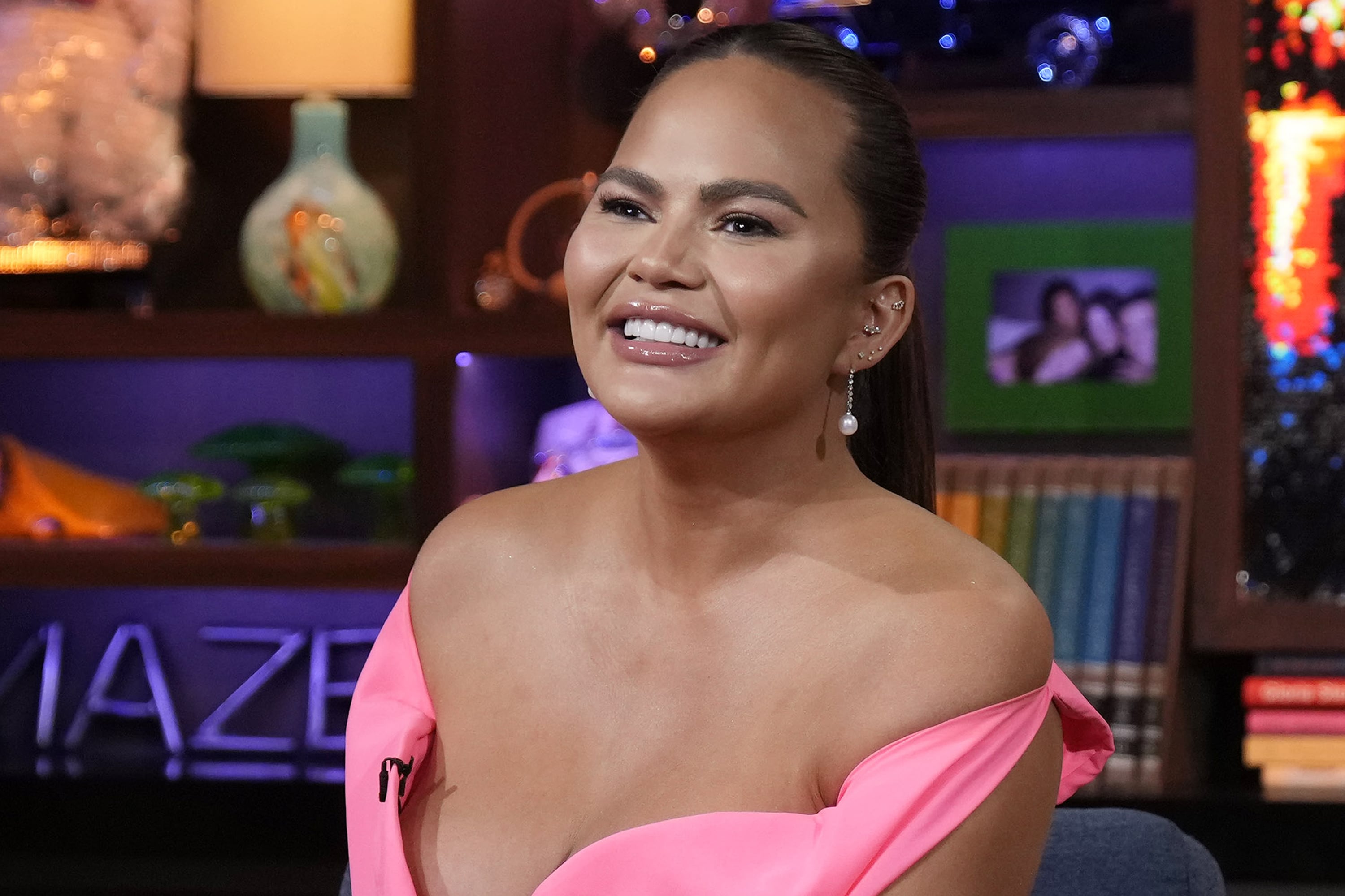 Chrissy Teigen Stumbles Out of Her Heels to Imitate That Viral “Barbie” Foot Scene