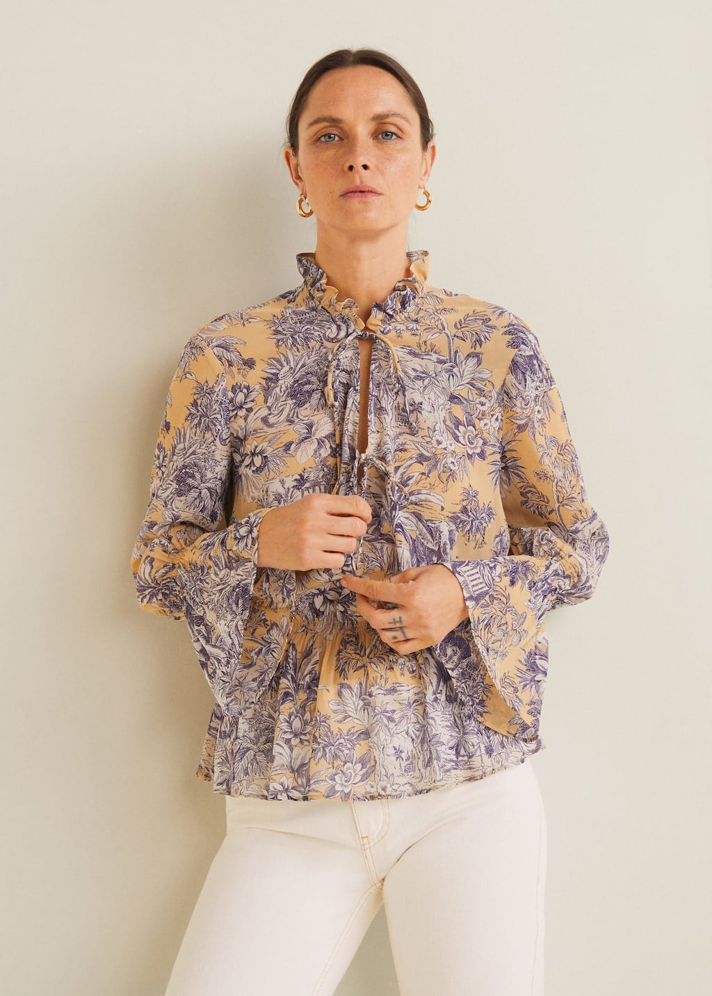 Cokes boerderij Omgekeerde Mango Floral Print Blouse | This 1 Trend Might Be the Most Romantic Look of  the Season, and I'm Totally in Love | POPSUGAR Fashion Photo 23