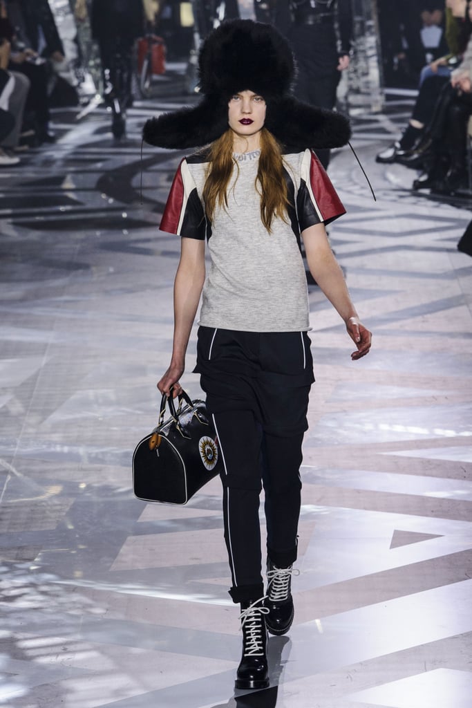 Louis Vuitton Fall 2016 Runway
