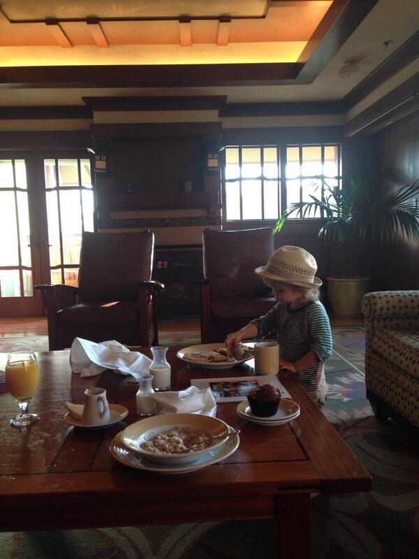 Arthur Bleick enjoyed a big breakfast in his suite at Disneyland.
Source: Twitter user SelmaBlair