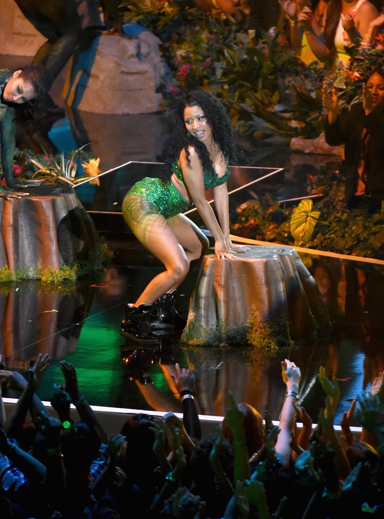 Nicki Minaj Wardrobe Malfunction Pictures At 2014 Mtv Vmas