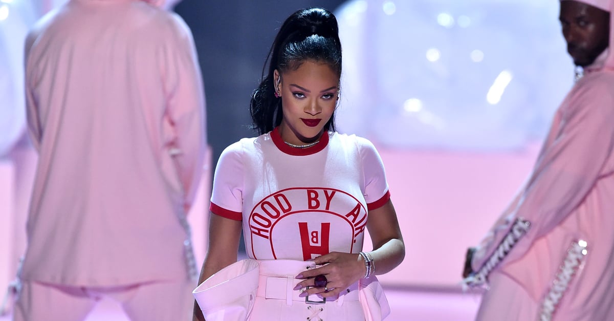 Rihanna's Performance at the MTV Video Music Awards 2016 | POPSUGAR