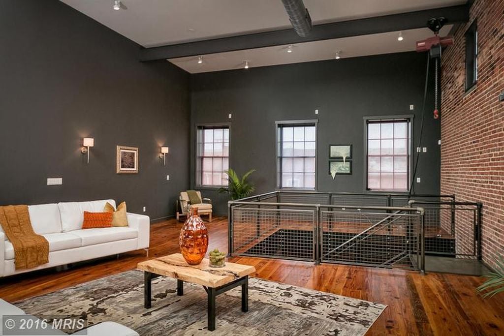 Michael Phelps Sells Baltimore Townhouse