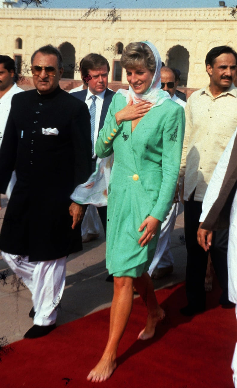 Princess Diana at the Badshahi Mosque in Pakistan