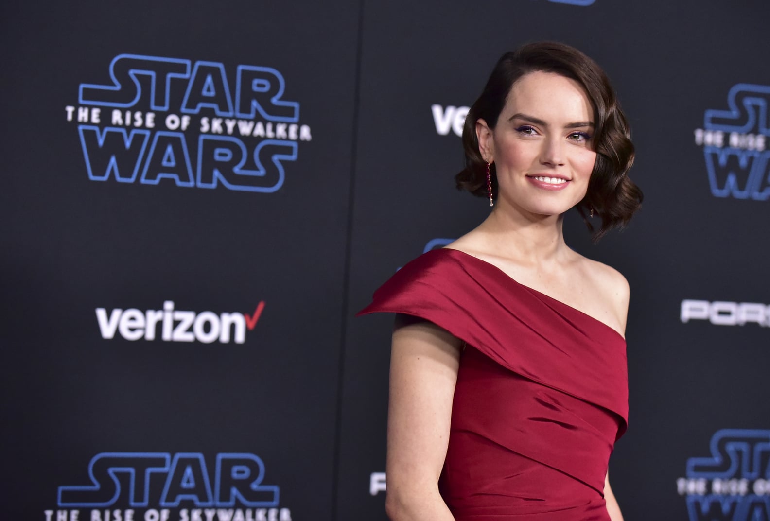 Daisy Ridley's Red Gown at Star Wars: The Rise of Skywalker | PS Fashion