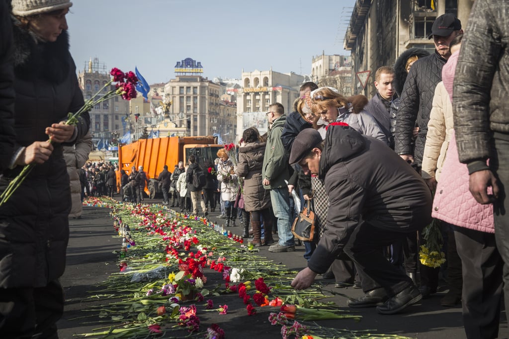 Kiev's Independence Square Becomes a Shrine | Pictures